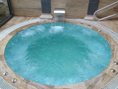 Jacuzzi din beton (cada cu hidromasaj) Cluj-Napoca